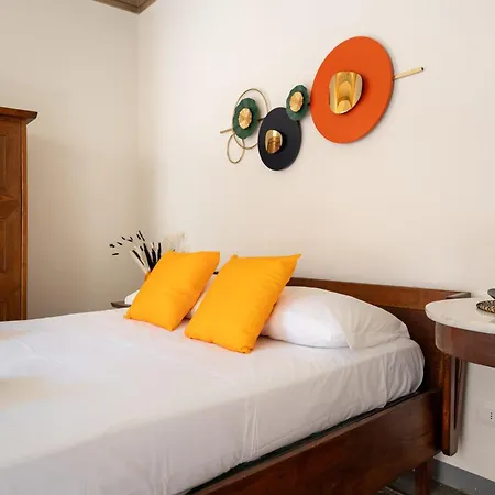 Keys Of Italy - Reparata Big 13 - 2 Bedrooms Florentine House * Florence