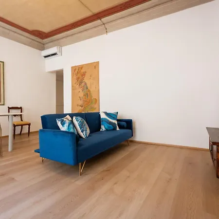Keys Of Italy - Reparata Big 13 - 2 Bedrooms Florentine House Apartment *