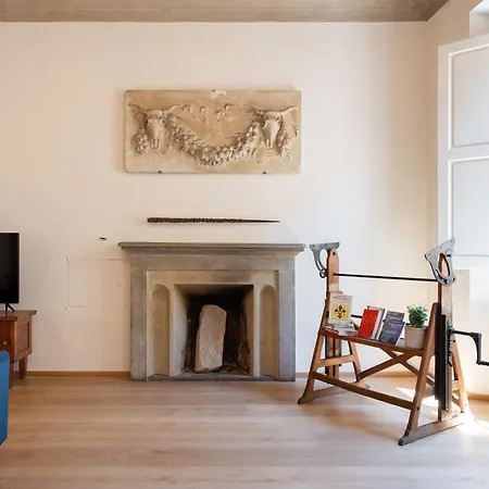 Keys Of Italy - Reparata Big 13 - 2 Bedrooms Florentine House Apartment *
