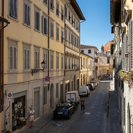 Keys Of Italy - Reparata Big 13 - 2 Bedrooms Florentine House Apartment Florence